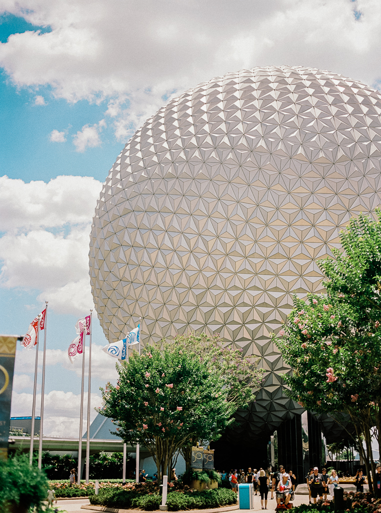 A complete plus-sized guide for Disney World attractions: EPCOT